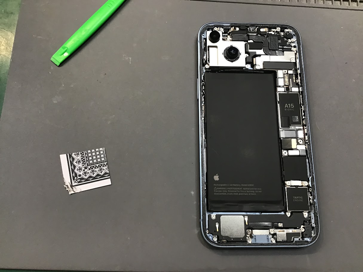 iPhone14Plusならデータそのまま修理可能なスマホ修理工房セレオ甲府店へ！